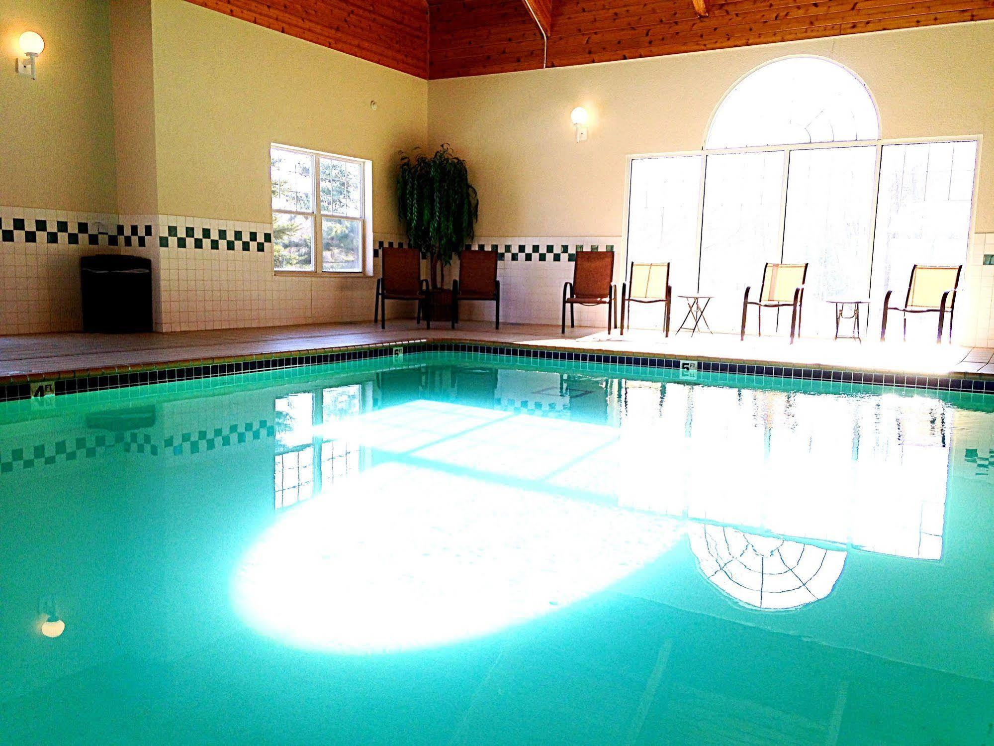 Country Inn River Falls ภายนอก รูปภาพ